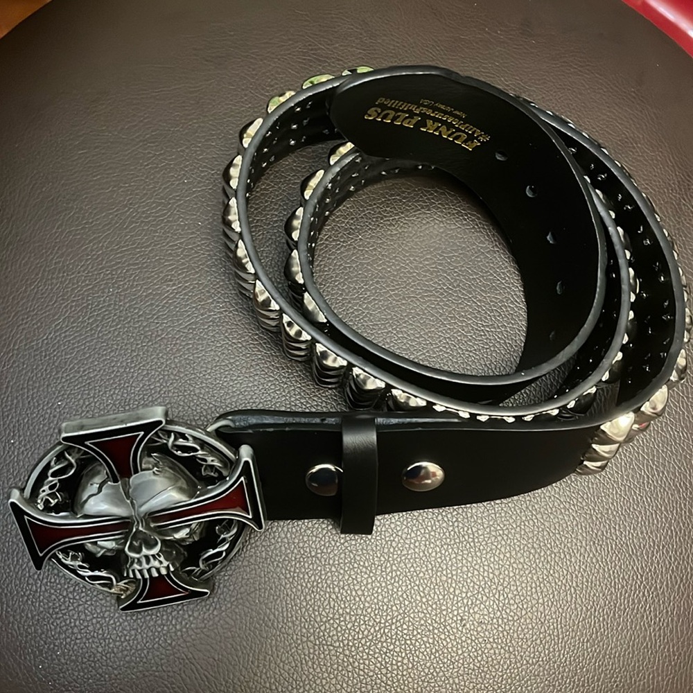 Funk plus black leather skull belt